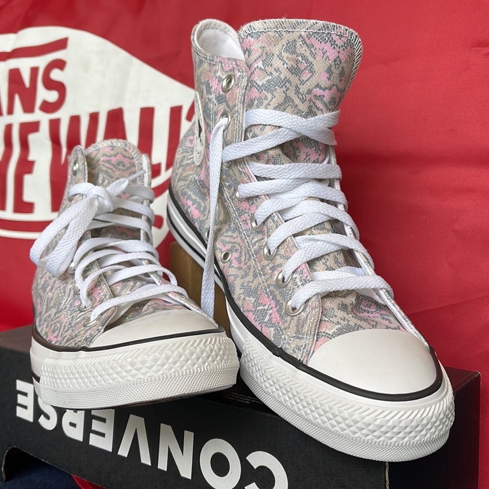 Converse 571162F
CTAS HI
PALE PUTTY/LIMESTONE GREY
WMNS sneakers - athletic shoe - Picture 8 of 16